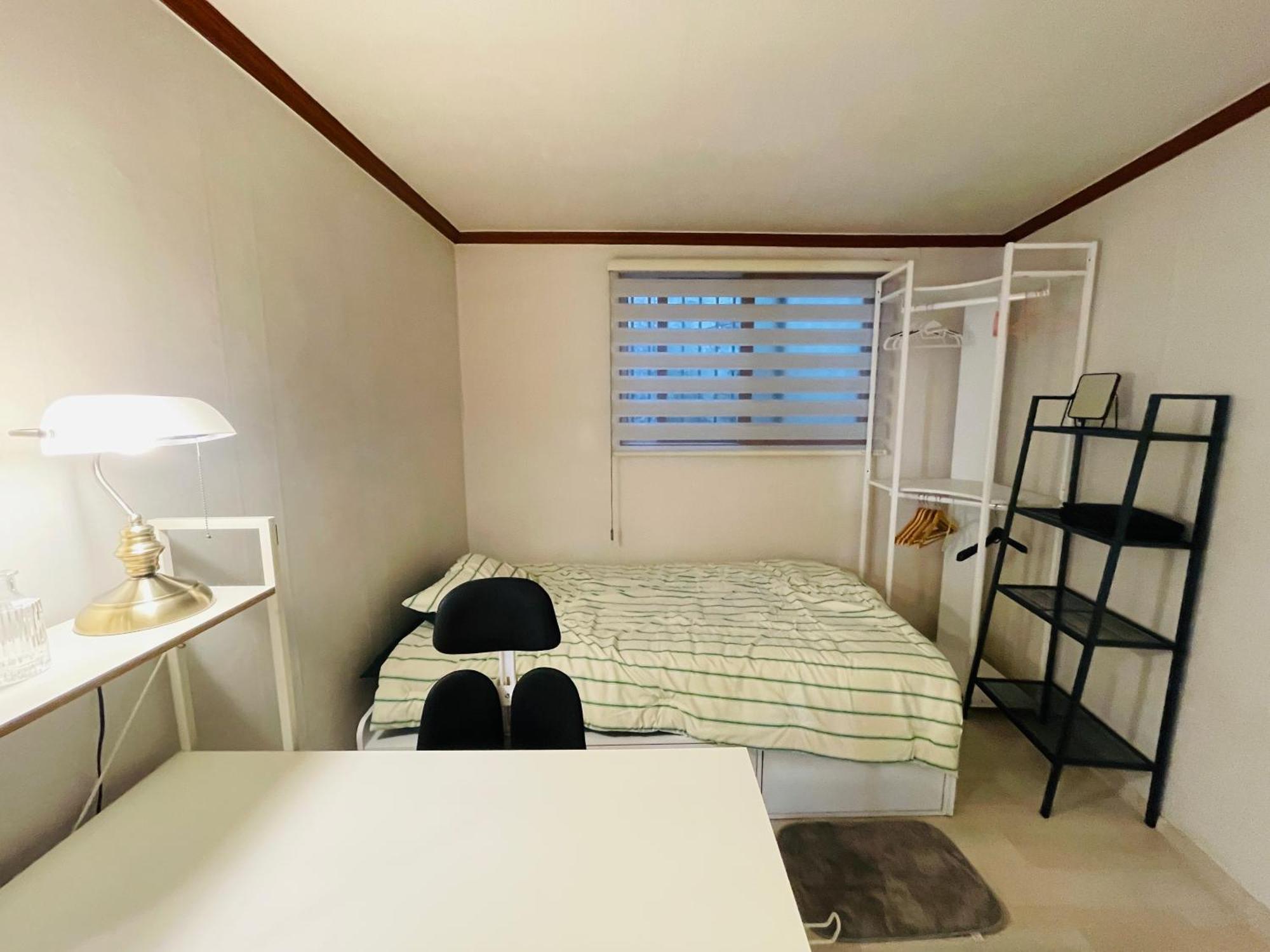 Two Bedroom With Living In Sinchon